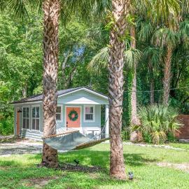Palm Cottage Tiny House Hideaway, hotell i St. Augustine
