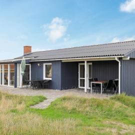 4 person holiday home in Thisted, hotell i Thisted