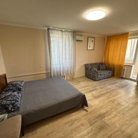 Bright and Comfortable Central Flat, hótel í Tiraspol