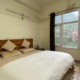 Heaven 87, hotell i Mandi