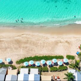 Conch Beach Cabins، فندق في Urlings