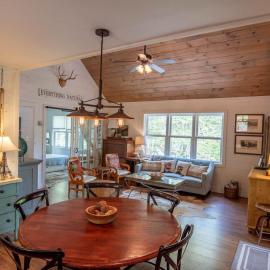 Sweetwater Cottage - Private Cottage Tucked in the Woods - WJ & Boone - River Access