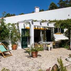 Casa Lantana by ACasaDasCasas