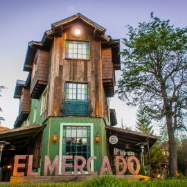 Departamentos de El Mercado, hotel in Villa La Angostura
