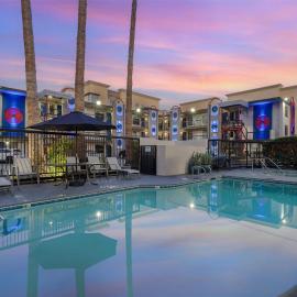 Best Western Courtesy Hotel - Anaheim Resort Amusement Park, hotel in Anaheim