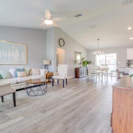 COZY home with fenced patio, hotel din Ocala