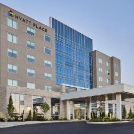 Hyatt Place Toronto Mississauga and Luxe Convention Centre, מלון במיסיסוגה