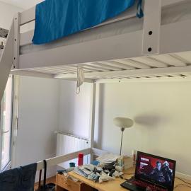 Chambre colocation Lit mezzanine, hotel in Nantes