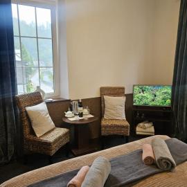 Pension-Restaurace Lugano: Hřensko şehrinde bir otel