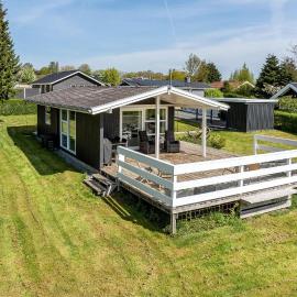 Amazing Home In Hejls With House A Panoramic View, Hotel in Hejls