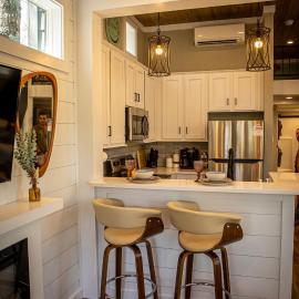 Mt Fether - Tiny Home - Mins to DeSoto, Brow Park, ξενοδοχείο σε Mentone