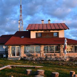Cabana Andra & Gasthaus Wallner, hotel in Semenic