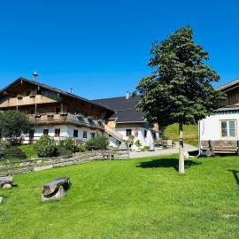Langegger Alm - Almhütte, hotel en Bernbeuren