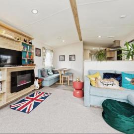 Lovely 2 bedroom holiday home in Whitstable, hotel in Chestfield