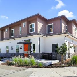 New 2BR1BA Apartment CoLiving Comfort Full