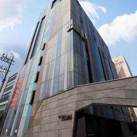 Tria Business & Boutique Hotel