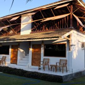 Wind & Sea Lakey Peak: Huu şehrinde bir otel