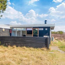 4 person holiday home in Fanø-By Traum, hotel en Fanø