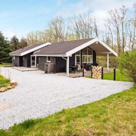 8 person holiday home in Sydals, hotel in Sarup