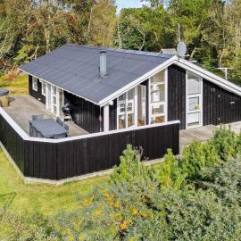 8 person holiday home in Ålbæk-By Traum, hotel ad Ålbæk