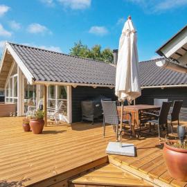Forest Retreat in Bork Havn