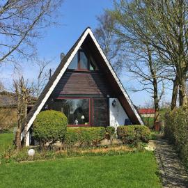Holiday home in Burhave near the sea, hotel a Burhave