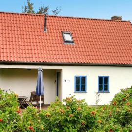 Ferienhaus im Hafendorf Vieregge, hotel in Vieregge