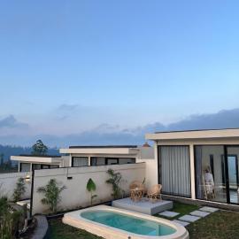 Rumah pinggan private pool