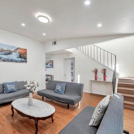 Nice House 4 bedrooms 2 baths, free Wi-Fi, Parking, Washer, hotel din San Jose