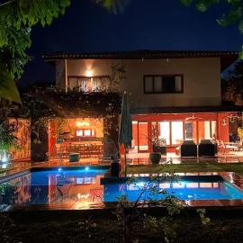 Canto das Pedras House, hotel u gradu Mata de Sao Žoao