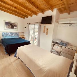 Ezeiza 3 departamento privado a 15 minutos del aeropuerto hasta 7 personas OPCIONAL TRANFER DESDE Y HACIA EL AEROPUERTO DE EZEIZA LAS 24 HORAS pet friendly conexion con Aeroparque – hotel w mieście Ezeiza