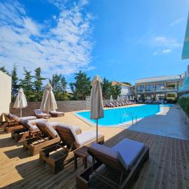 Selyria Resort, Hotel in Planos