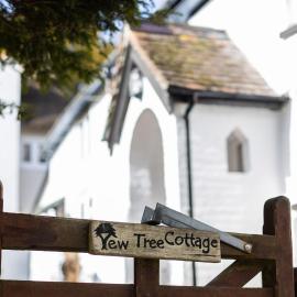 Yew Tree Cottage, hotel in Landford