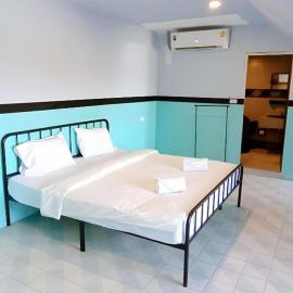 Mitr Inn Phuket OldTown - มิตรอินน์ โอลด์ทาวน์ end, hotel in Phuket