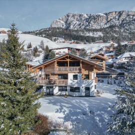 VILLA A elevated alpine living