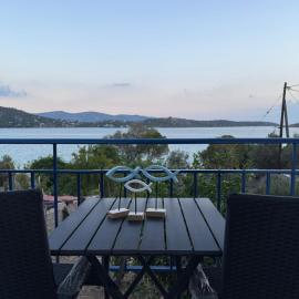 Marina Helios Home, hotel a Áyios Yeóryios