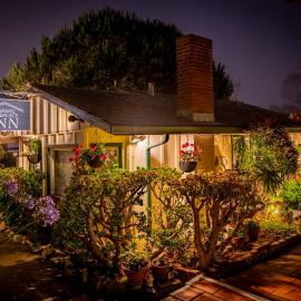 Carmel Fireplace Inn, hotel u gradu Karmel