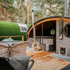 Panoramic Tube with Sauna & Hot Tub, מלון בKloogaranna