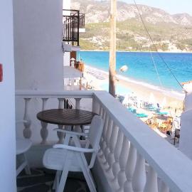 Green Hill Seaside Studios, hotel u gradu Kokari