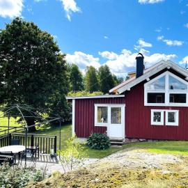 우데발라에 위치한 호텔 4 person holiday home in UDDEVALLA