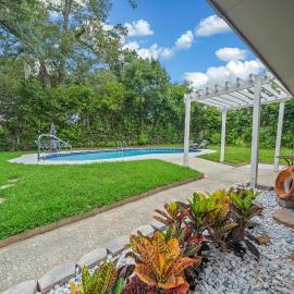 Relaxing, Cozy 3BR Pool Home with King Suite!