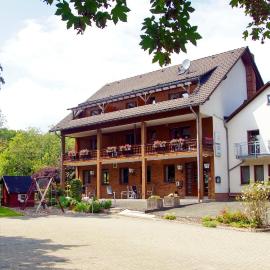 Freudenberg में, होटल Gasthof Schumacher Hotel garni