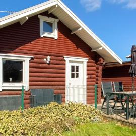 4 person holiday home in TRELLEBORG-By Traum, viešbutis mieste Treleborgas