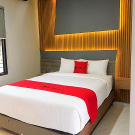 RedDoorz at K1 Hotel near Cipanas Cianjur, hotell sihtkohas Nyalindung