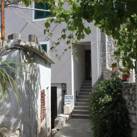 Apartman Kristina, studio i soba, hotel u gradu Primošten