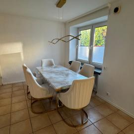 Ferienhaus am Rhein mit Whirlpool und Sauna, Hotel in Götterswickerhamm