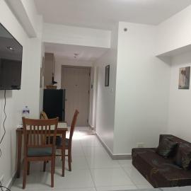 Arc Tower Condominium 1817, hotel u Cebu Cityiju