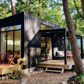 Viesnīca Cozy Tiny House in the forest with spacious private garden pilsētā Zuidwolde