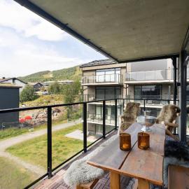 Spacious and modern apartment in the heart of Geilo, perfect year round!, khách sạn ở Geilo