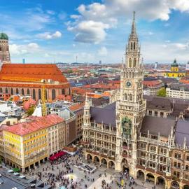 Nice and big Apartment for up to 10 people in a very good Location of Munich! Good for Oktoberfest!